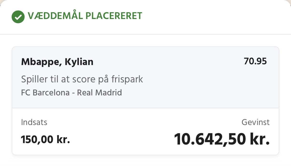 Kylian Mbappe på frispark